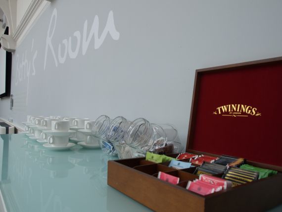 RoomHire_BR_TeaCoffee